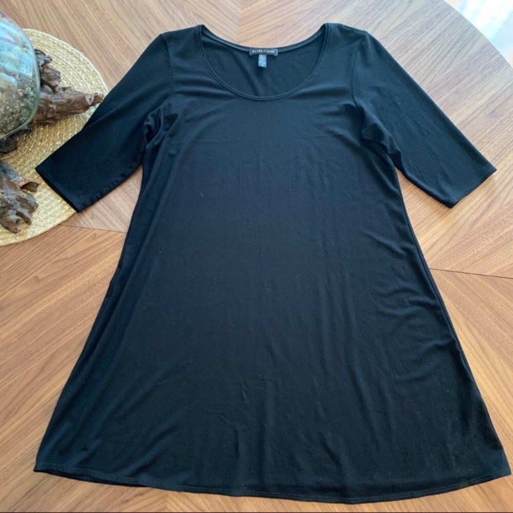 Black swing tunic (sleeves to elbow) S/P